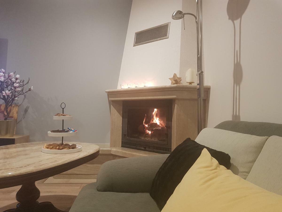 Red Rose Apartament -Parking -Taras- Faktura Vat Kielce Eksteriør bilde