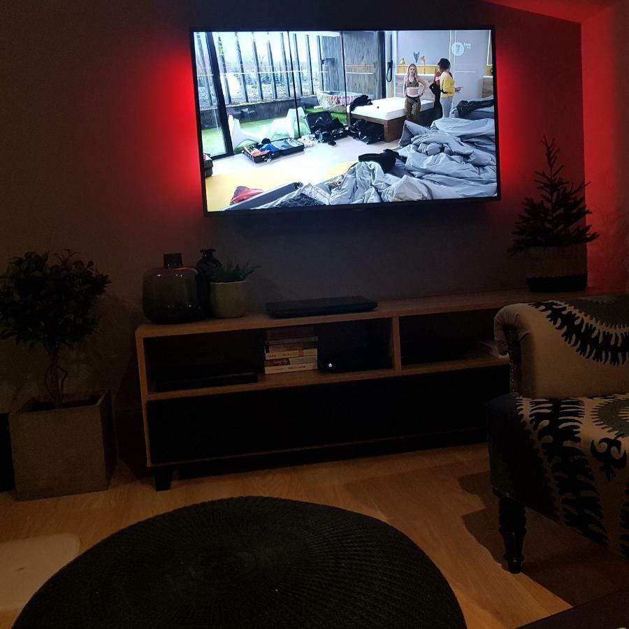 Red Rose Apartament -Parking -Taras- Faktura Vat Kielce Eksteriør bilde
